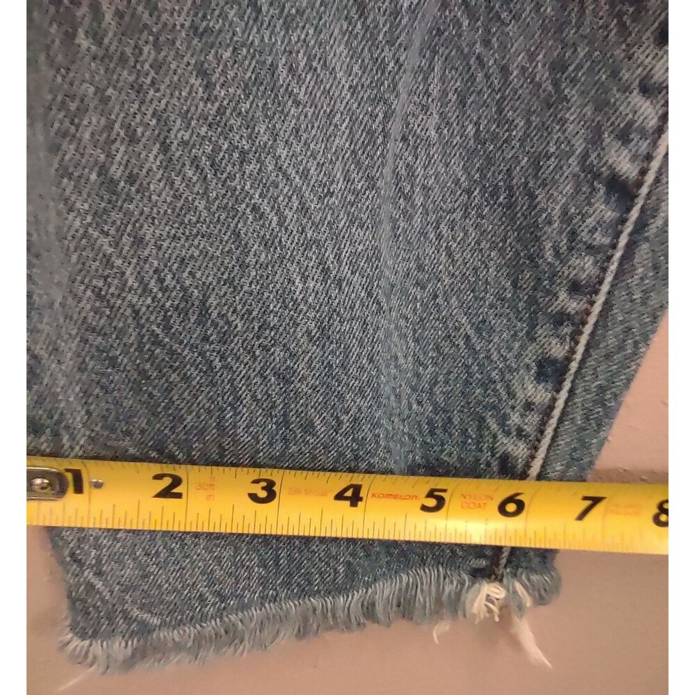 Levi’s Women's Sz 30 Wedgie Tapered Button Fly Distressed Jeans (30''x27") - Picture 12 of 13